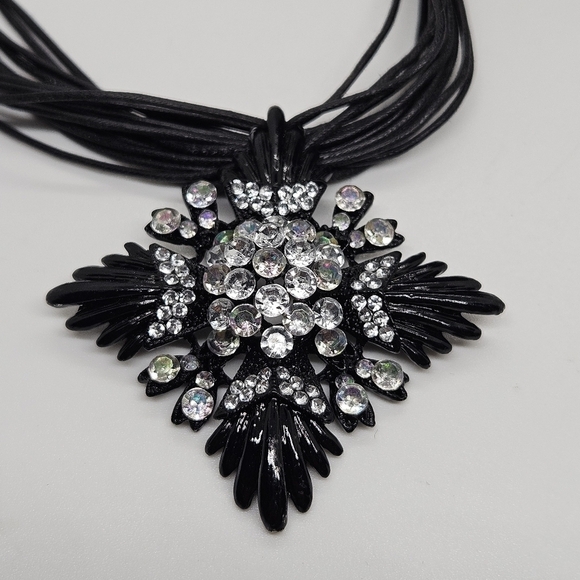 black multicord pendant with rhinestone pendant - Picture 2 of 3